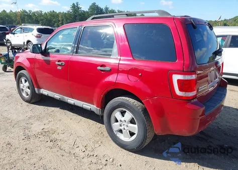 2009 Ford Escape Xlt z USA, uszkodzony, nr VIN 1FMCU93G79KB53969